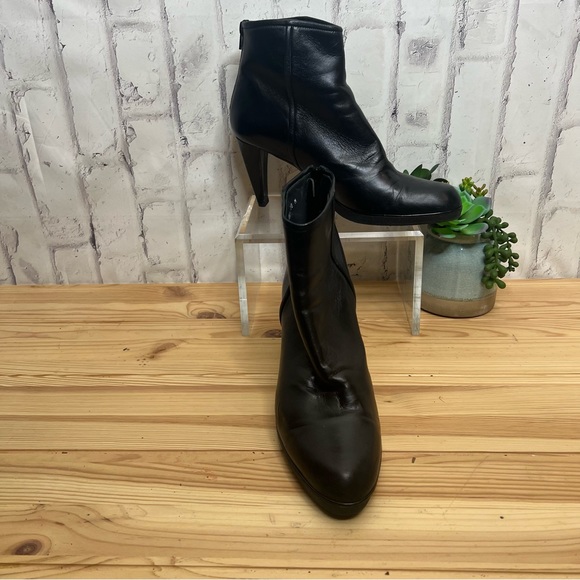 Stuart Weitzman Black Leather 3.5” Heels Sz 10 - Picture 3 of 8